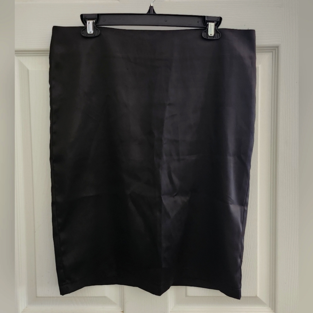 🖤Black Dressy Pencil Skirt🖤
